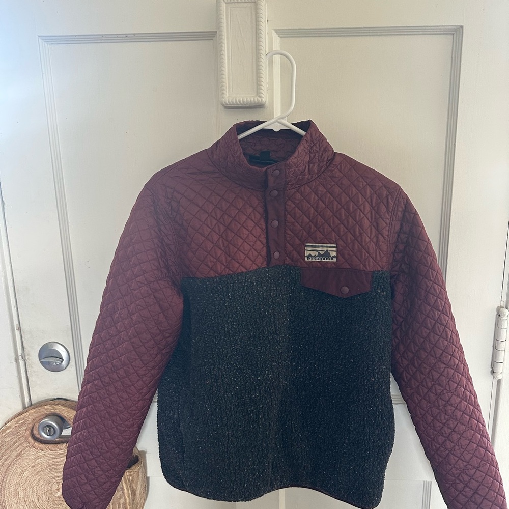 Patagonia Burgundy and Black Quilted Pullover